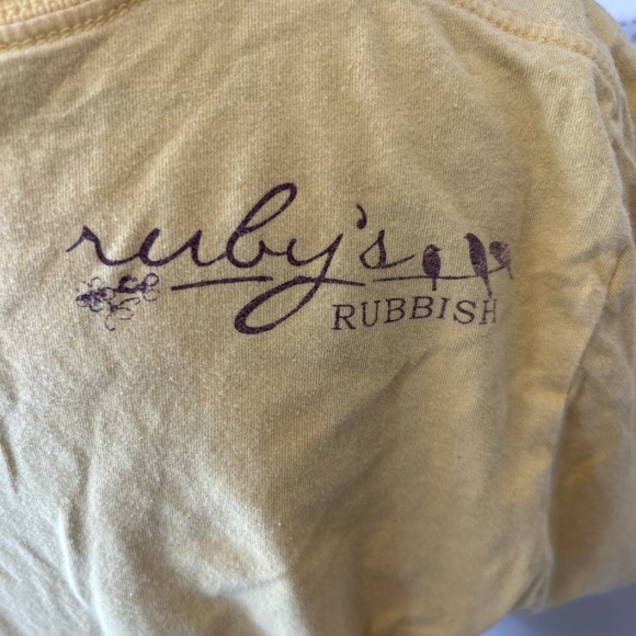Ruby Rubbish October tee pair with a cardigan for fall size medium - Picture 2 of 4